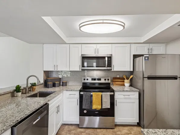 Village Place Apartment Homes