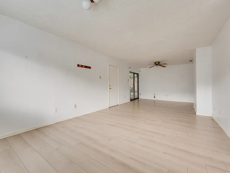 2623 Fallcreek Dr — Photo 5