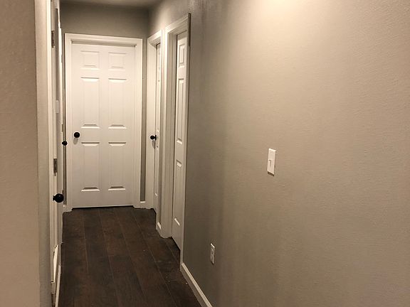 5th image of 127 Rollingwood Dr