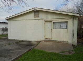 923 5th Ave N, Texas City, TX 77590