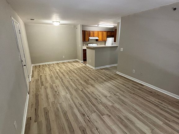 2nd image of 701 Gracey Ave APT B207
