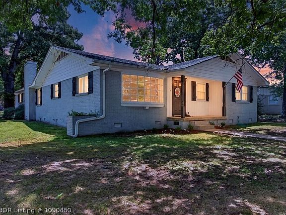 2nd image of 2801 S 36th St