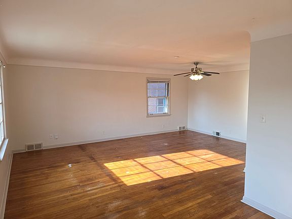 3rd image of 1370 Somerset Ave #1372