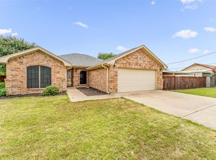 3109 Crockett St, Granbury, TX 76049