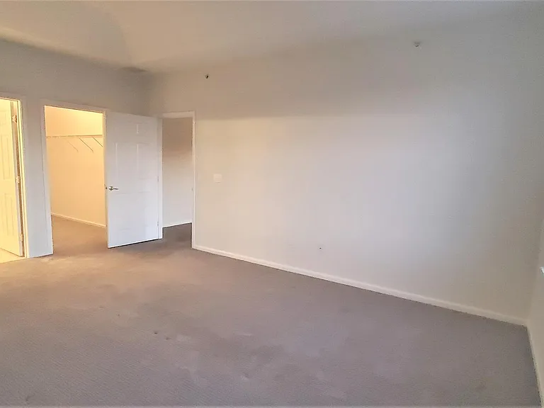 635 Timberlake Dr — Photo 9