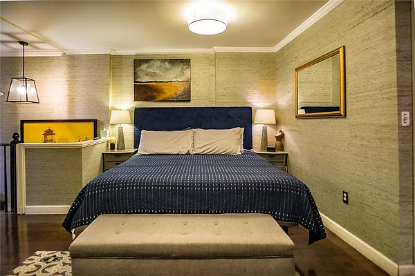 Rented by Century 21 Metropolitan | media 20