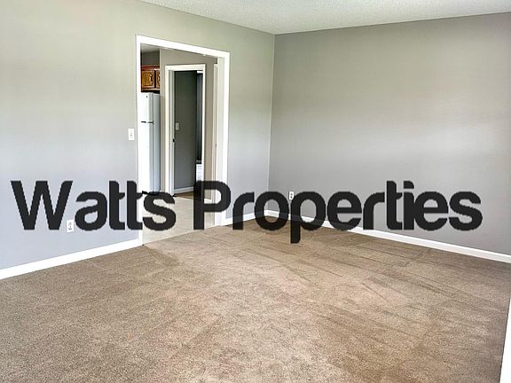 2nd image of 44 Briar Cir #44
