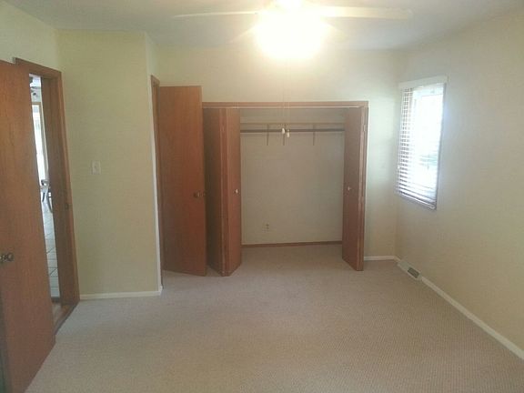 5th image of 288 Toneff Dr