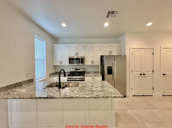 272 N 2470 W, Hurricane, UT 84737