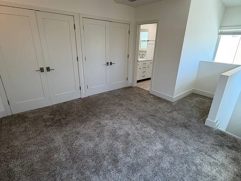 1164 Shelburn Ln — Photo 16