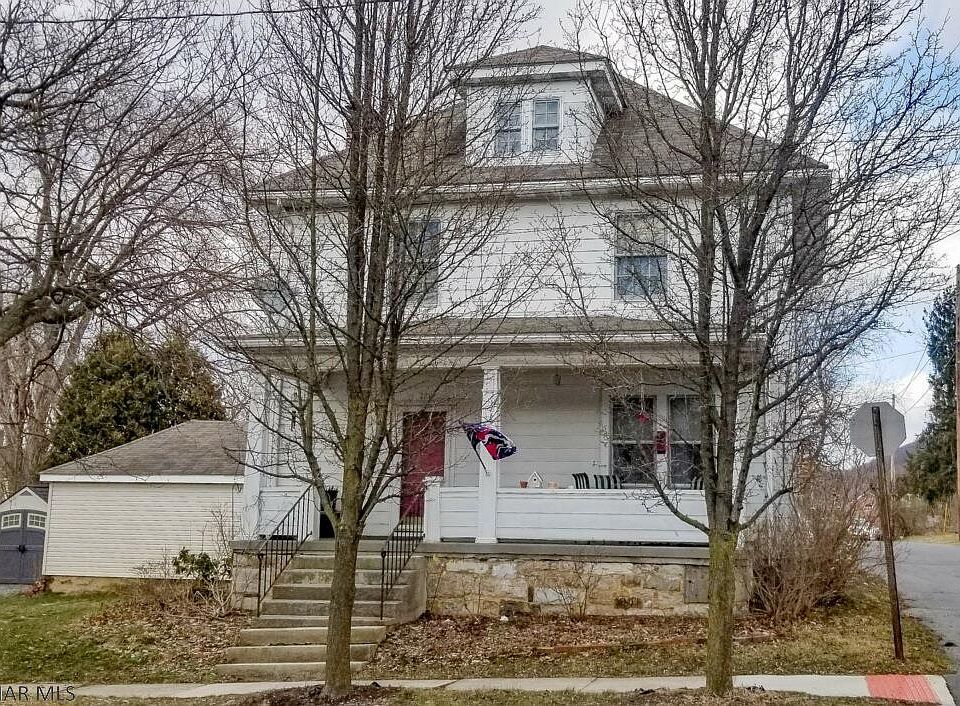 1st image of 221 S Bedford St