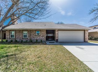 2412 Via Bonita, Carrollton, TX 75006