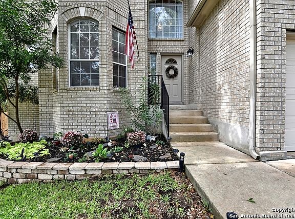 2nd image of 11531 Roseview