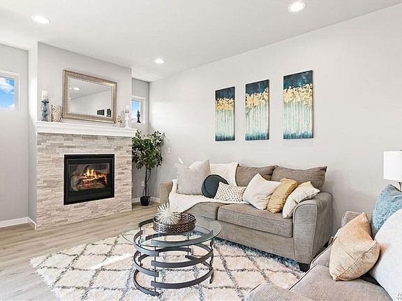 3rd image of 14904 74th Street Ct E