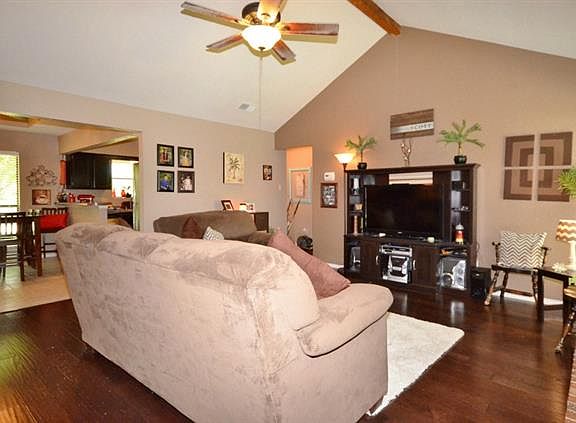 5th image of 302 Johnston Blvd