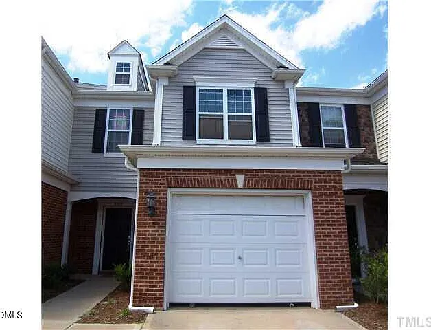 8323 Pilots View Dr — Photo 1