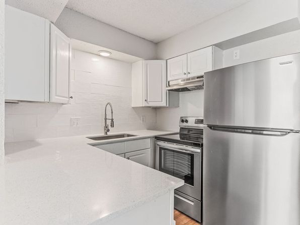 401 NW 24th St #405-D