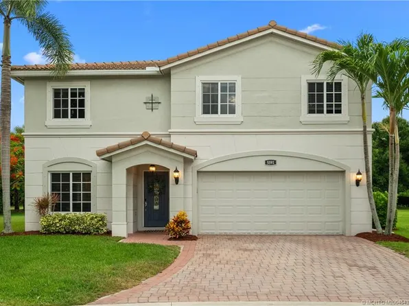 5591 SE Graham Dr, Stuart, FL 34997