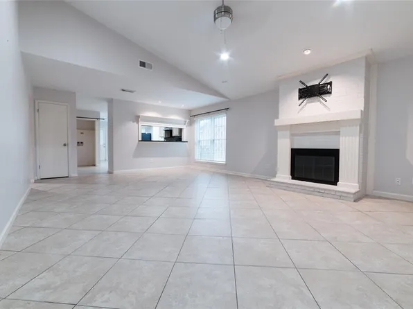 11848 Sandpiper Dr, Houston, TX 77035