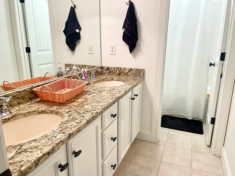 369 Hillside Dr — Photo 16