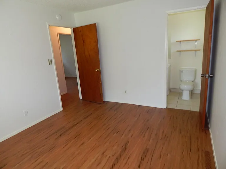 2512 Lafayette Dr — Photo 15