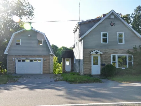 20 Riverside Dr, Saint Stephen, NB E3L 1B7