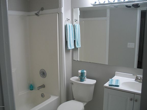 3rd image of 732 N 96th St