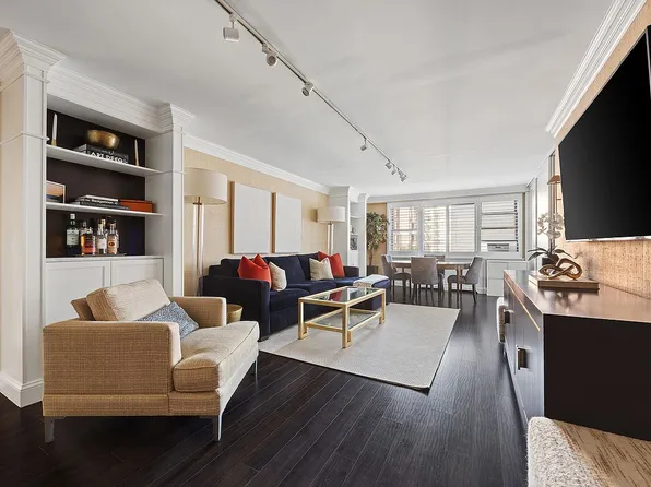 196 E 75th St APT 9G, New York, NY 10021