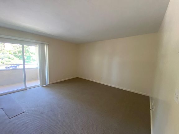 4th image of 5877 Baltimore Dr APT 10
