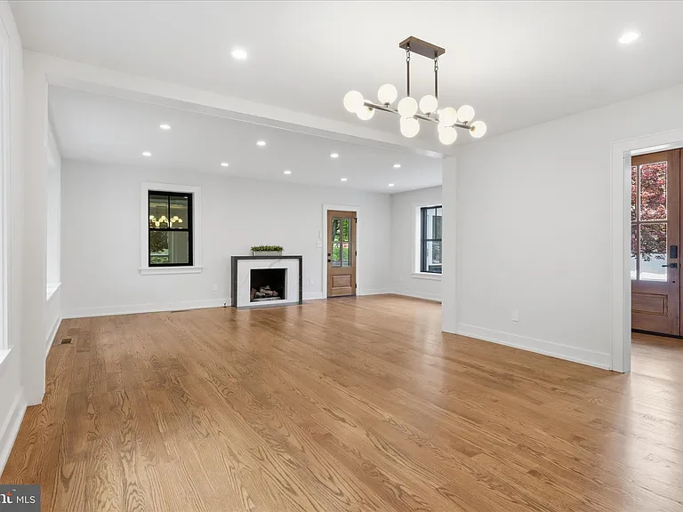 5921 Chesterbrook Rd — Photo 18