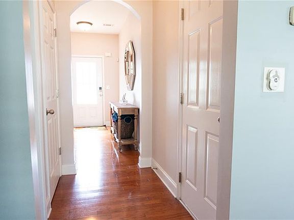 5th image of 3050 Grundy Ives Dr