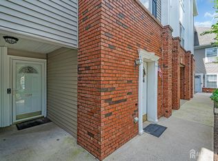 2207 Timber Ridge Ct, Parlin, NJ 08859