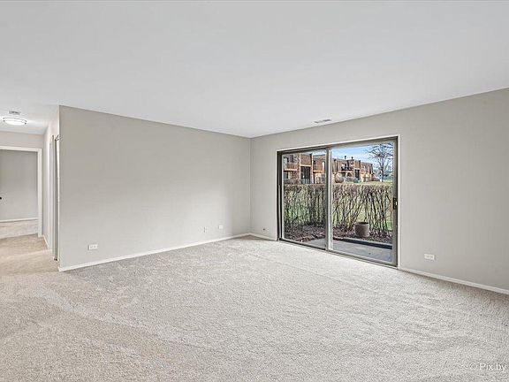 4th image of 125 Mullingar Ct Unit 1B