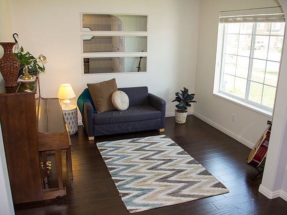 See virtual tour for more.