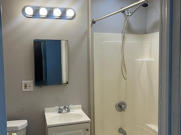5th image of 2412 Jefferson St NE #1