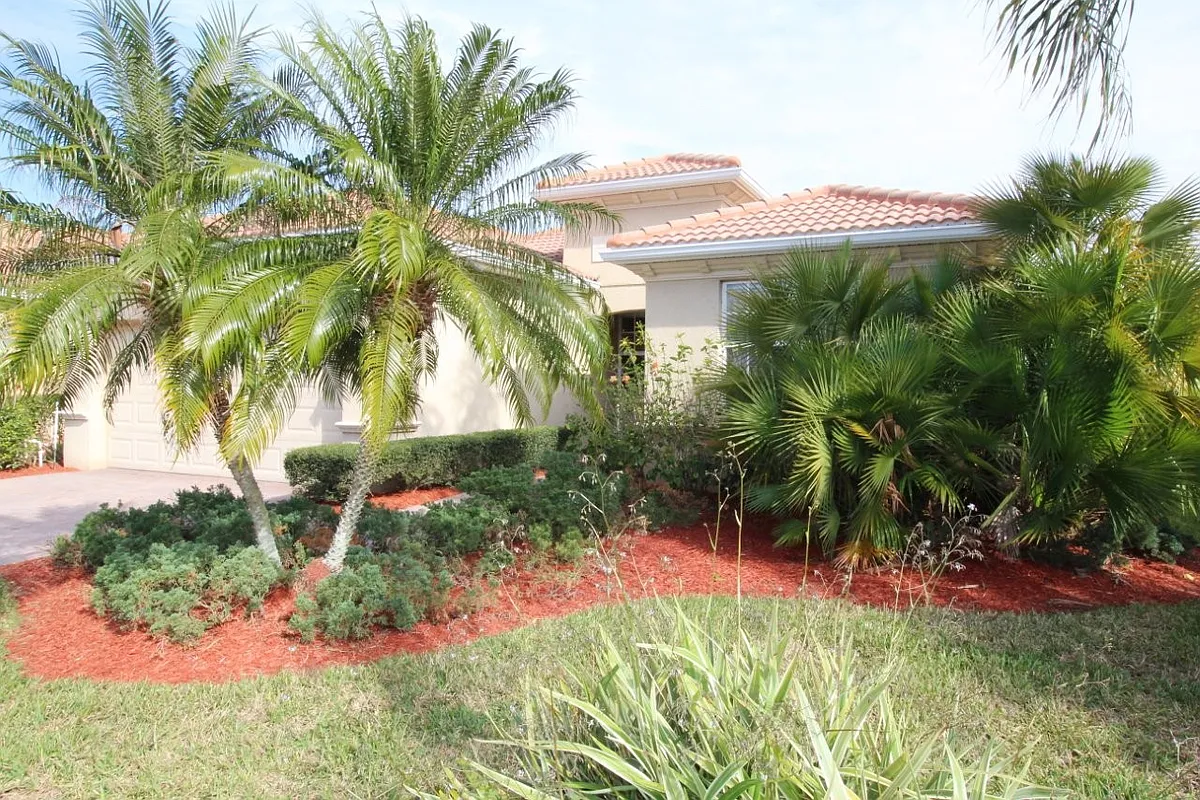Building Photo - 251 River Enclave Ct