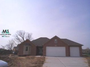 1195 S Riv, Saint Clair, MI 48079