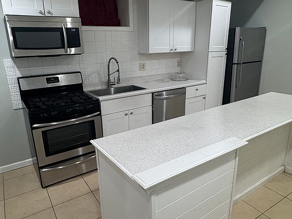 3rd image of 3818 Park Heights Ave