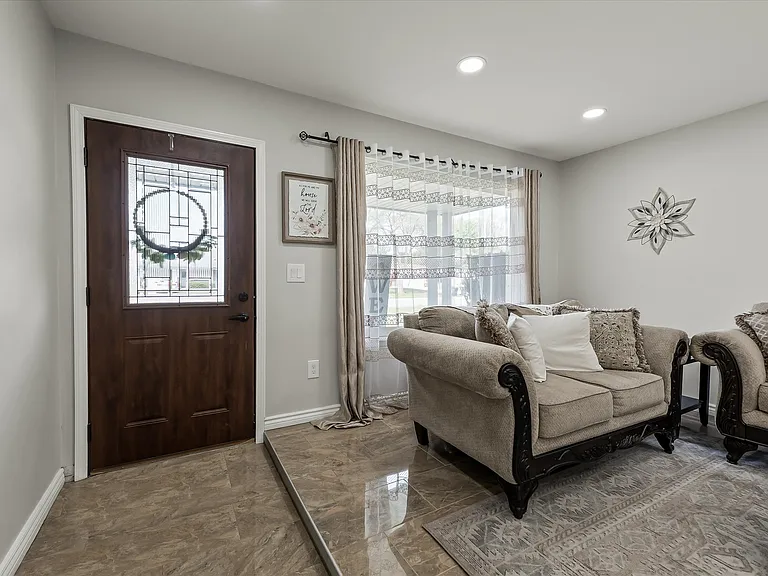 37010 Calka Dr — Photo 6
