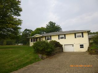 6050 Avalon Rd NW, Malvern, OH 44644