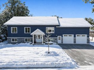 146 Mary St, Clearview, ON L0M1G0