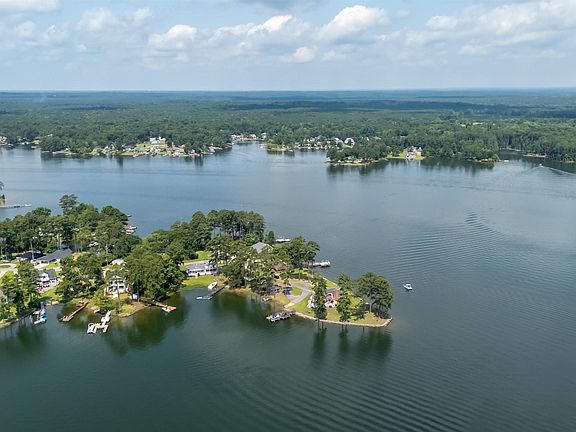5th image of 675 E Point Dr