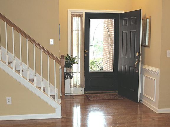 3rd image of 3364 Shallowford Green Dr