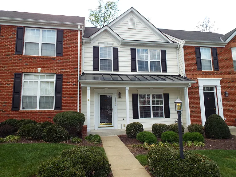 11485 Abbots Cross Ln — Photo 2