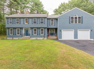 16 Carriage Hill Dr, Windham, ME 04062
