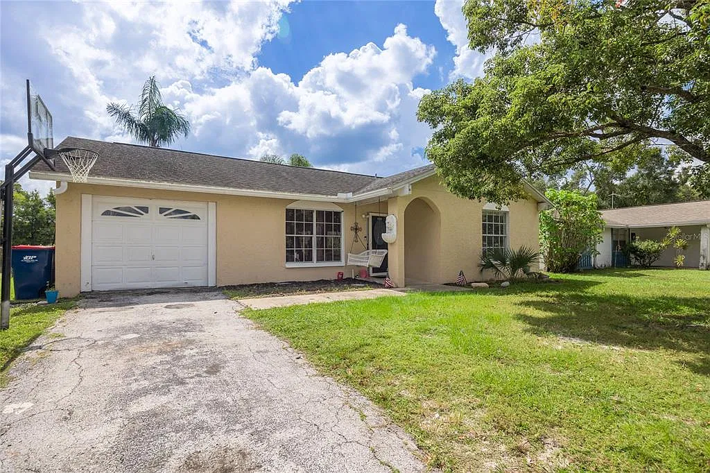 2 bed, 2.0 bath, 976 sqft, $1,750 — Photo 1