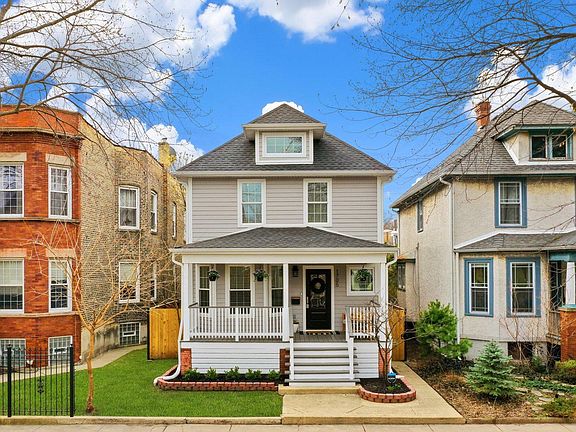 5th image of 1705 W Carmen Ave