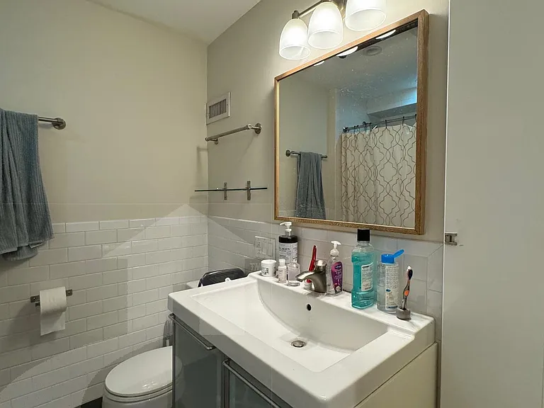 1110 Massachusetts Ave — Photo 8