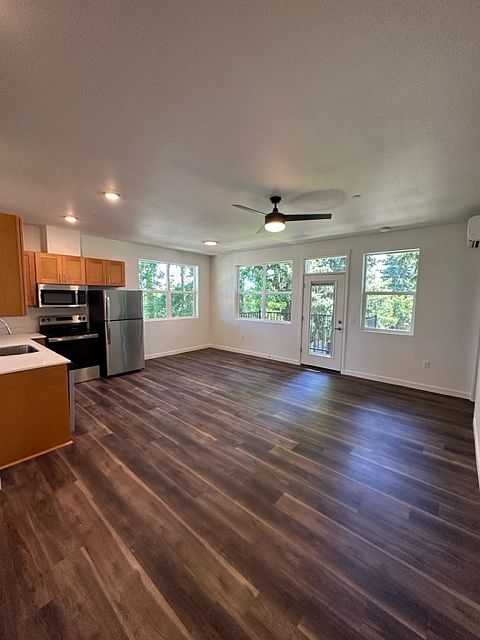 1st image of 5605 NE 68th Ave #1