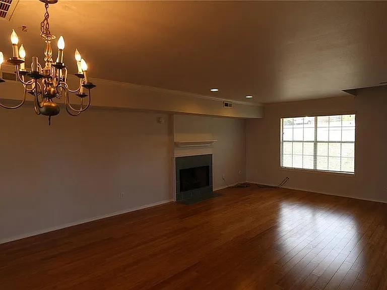 8864 Williams Rd — Photo 5